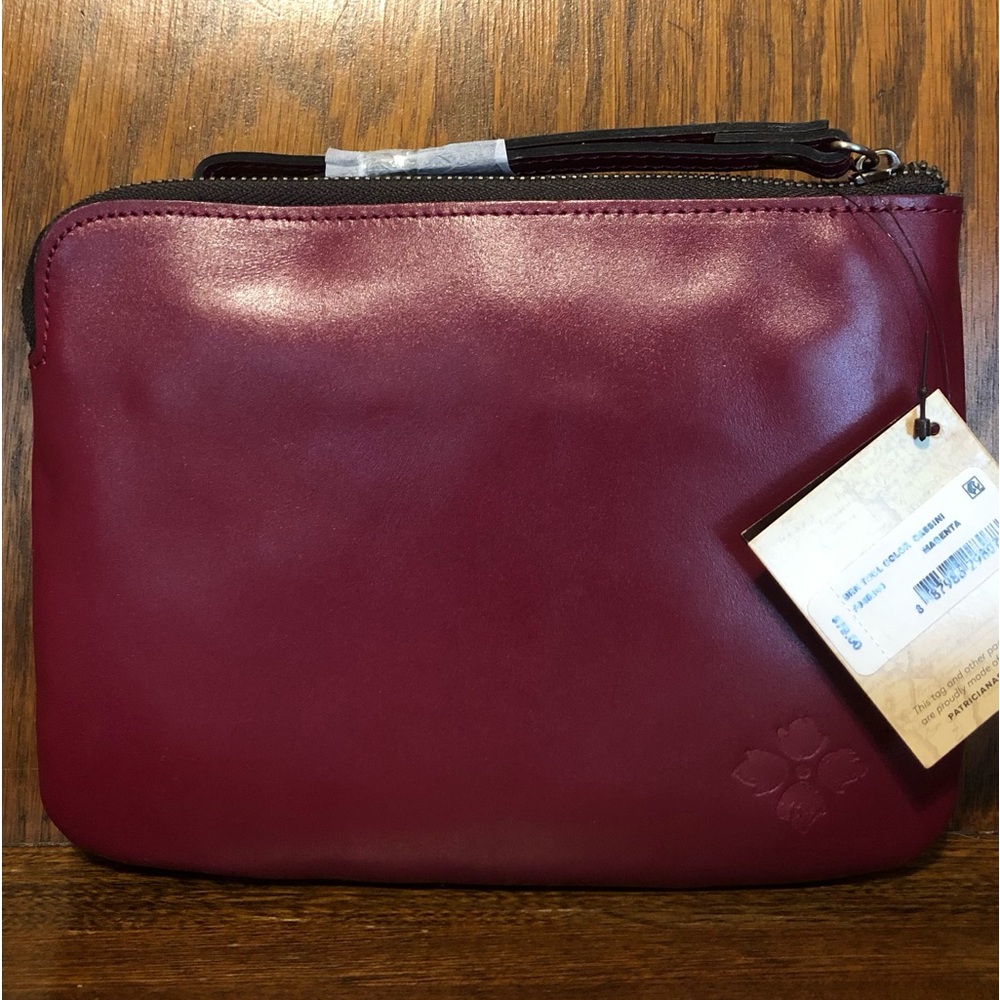 NWT-Patricia Nash-Tooled Leather-Cassini Zip Wristlet Pouch-Magenta-$168 - Picture 2 of 3